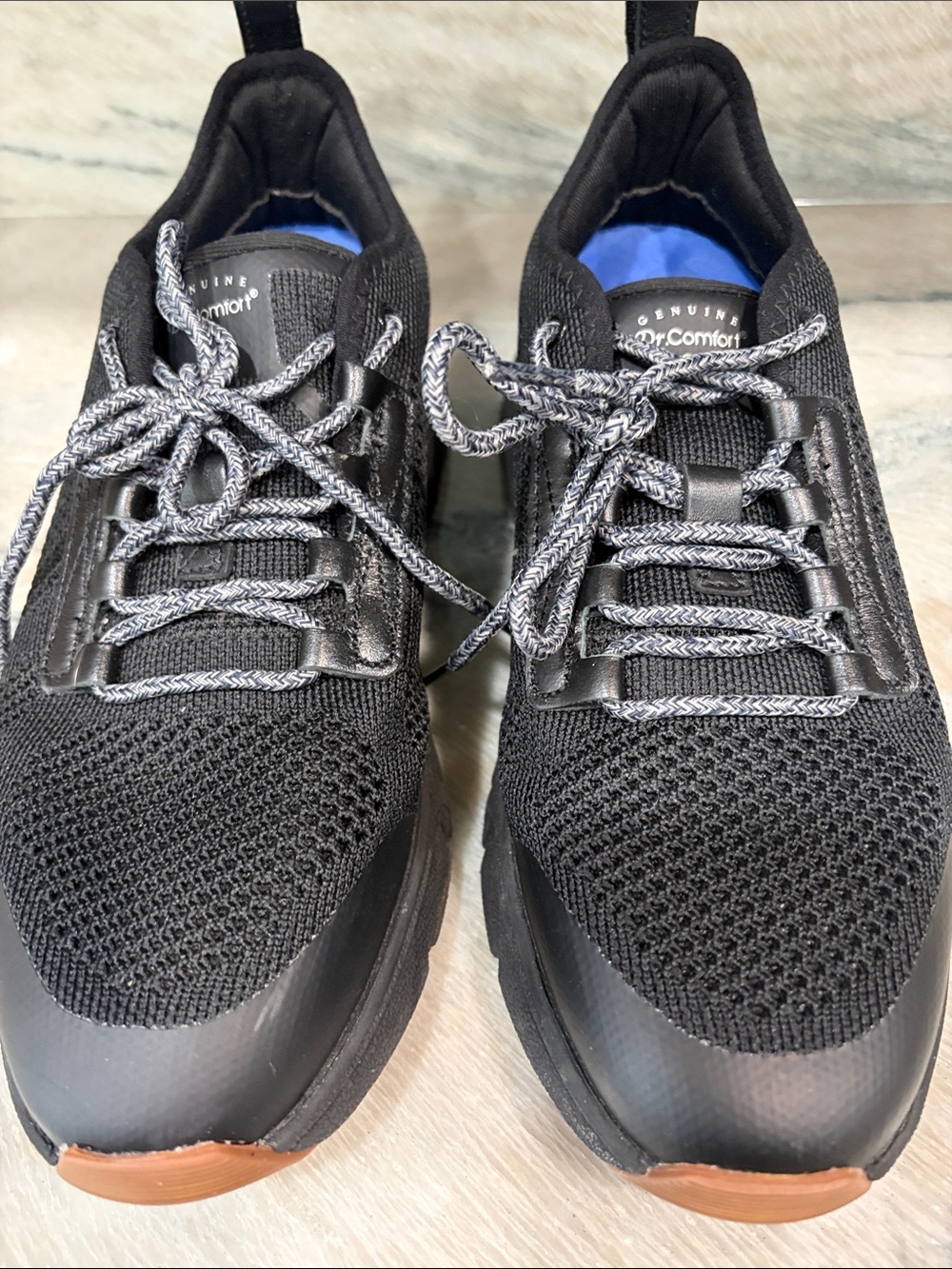 Men's Black Knit Comfort Sneakers with Contrast Laces